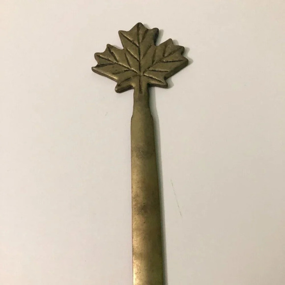 Vintage Brass Canadian Maple Leaf Letter Opener 7.5 Inch Long - Picture 6 of 14